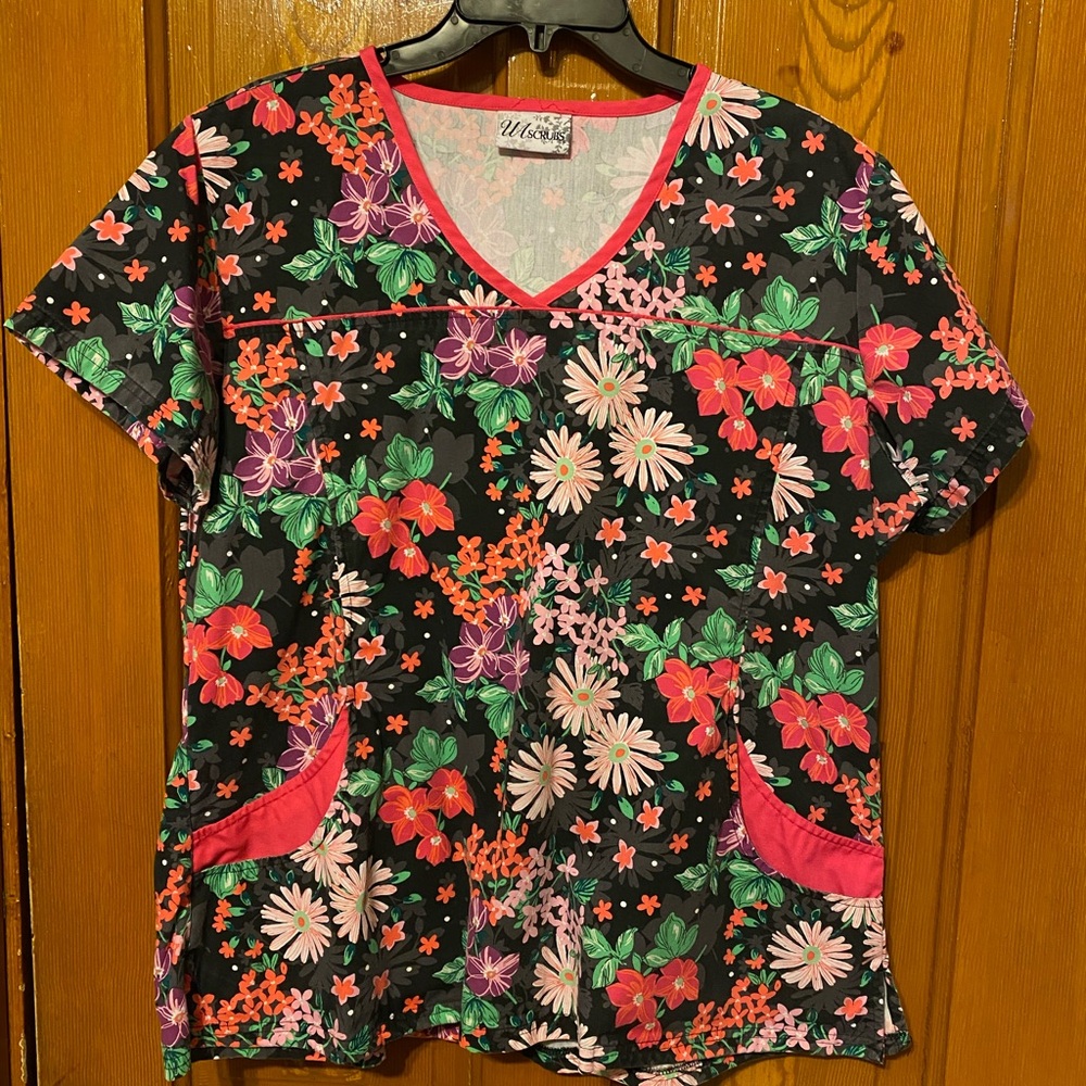 Women’s XL Scrub Top